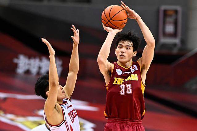 kaiyun-浙江输球还折损大将 吴前本赛季撞上巨星墙？